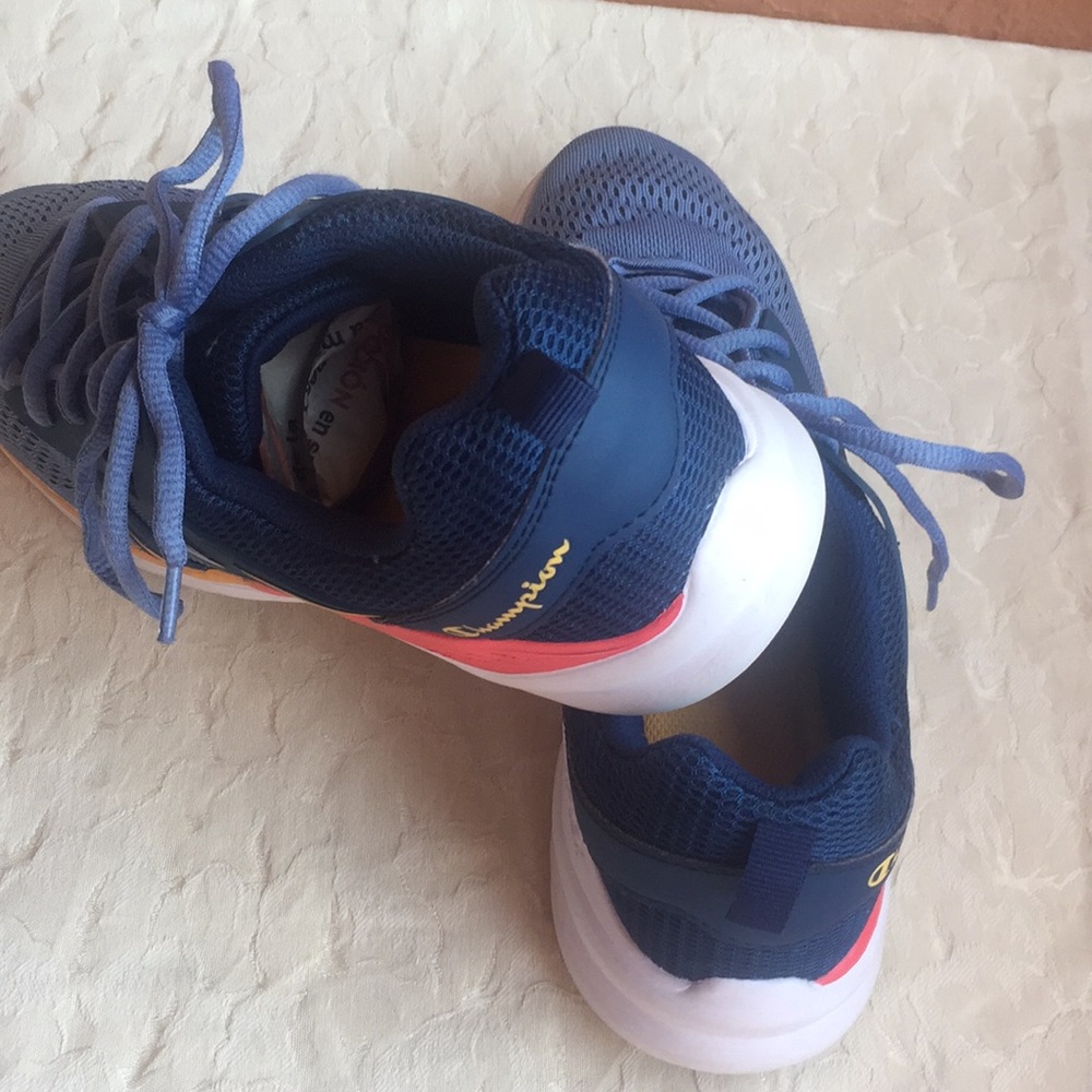 Blue Champion sneaker 9 .5 - Picture 5 of 8